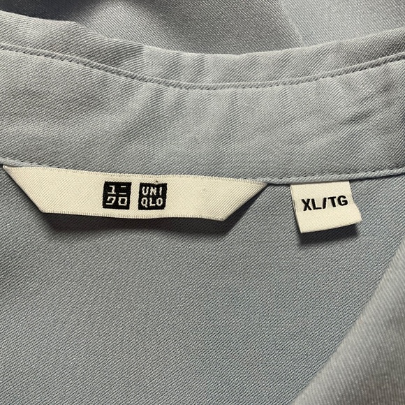 UNIQLO Rayon Pale Blue Long Sleeve Button Front Blouse US Sz XL - Picture 5 of 11